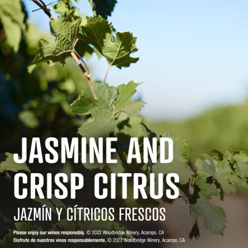 Woodbridge Riesling White Wine Perspective: left