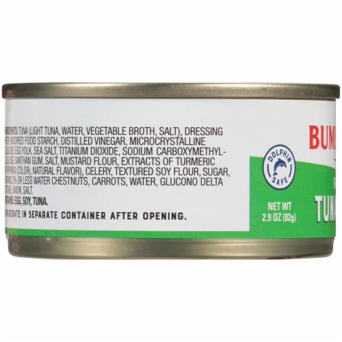 Bumble Bee Snack on the Run Fat-Free Tuna Salad with Wheat Crackers Kit Perspective: left