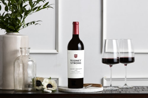 Rodney Strong Cabernet Sauvignon Red Wine Perspective: left