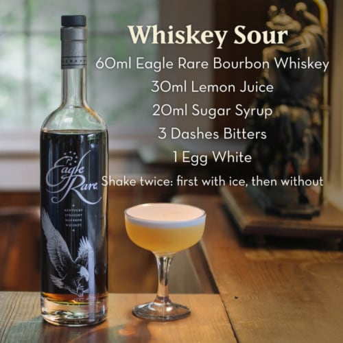Eagle Rare 10 Year Kentucky Straight Bourbon Whiskey 90 Proof Perspective: left