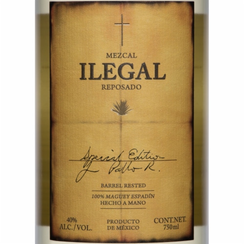 Ilegal Mezcal Reposado Perspective: left