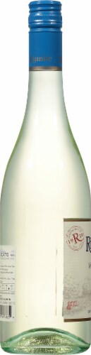 Riunite Trebbiano Moscato Italy White Wine Perspective: left