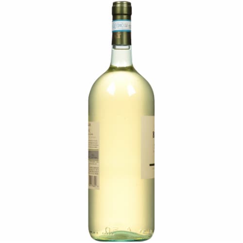 Bolla Soave Italy White Blend Wine Perspective: left