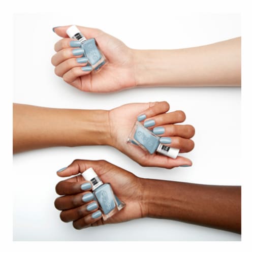 essie Gel Couture Baby Blue First View Nail Polish Perspective: left