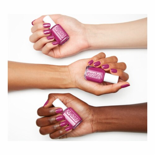 Essie Salon-Quality Vegan Nail Polish Swoon In The Lagoon Perspective: left