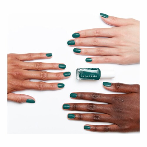 Essie Expressie Vegan Quick-Dry Nail Polish Streetwear N' Tear Perspective: left