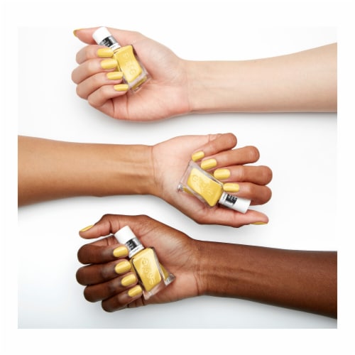 gel couture by essie Vegan Nail Polish Rev it Up Perspective: left