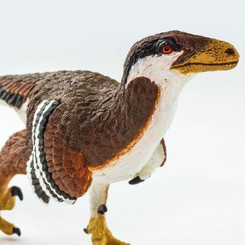 Deinonychus Toy Perspective: left