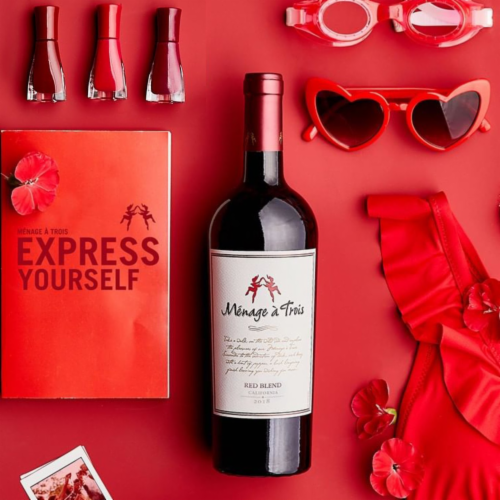Menage a Trois Red Blend California Red Wine 750 ml Perspective: left