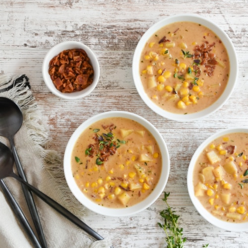 Green Giant Simply Steam Shoepeg White Corn & Butter Sauce, Lightly Sauced Frozen Vegetables, 8 oz Perspective: left