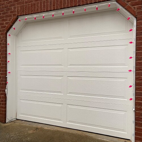 Northlight 25 Count Pink LED C9 Christmas Lights, 16 ft White Wire Perspective: left