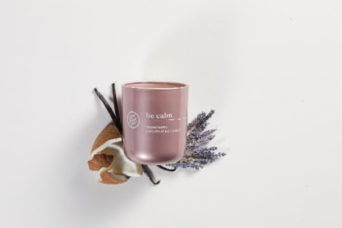Chesapeake Bay Candle® Be Calm Coconut Santal Perspective: left