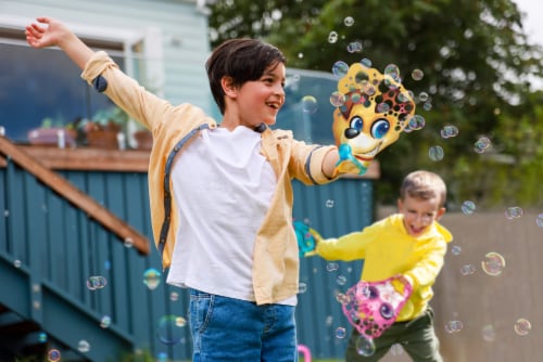 Zuru Glove-A-Bubbles Perspective: left