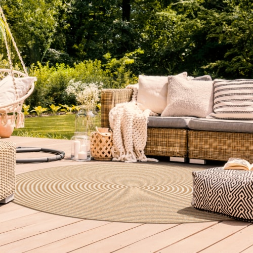 Backyard Bungalow Polypropylene Braided Round Area Rug - Natural Perspective: left