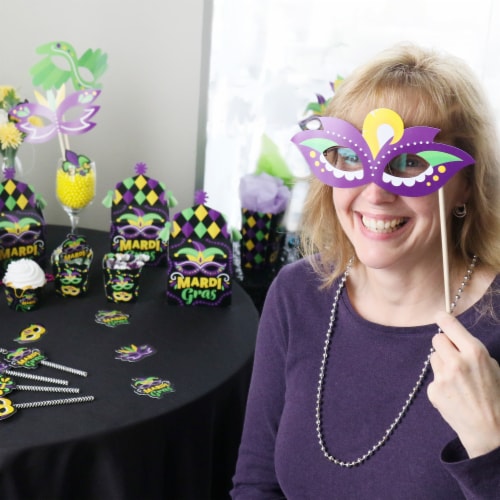 mardi gras photo booth ideas