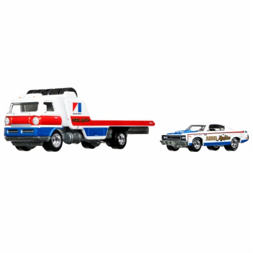 Hot Wheels® Team Transport™ Wide Open with '70 AMC Rebel Machine Perspective: left