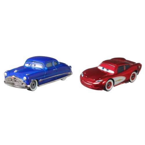Disney Pixar Cars 3, Doc Hudson & Cruisin' Lightning McQueen 2-Pack, 1:55 Scale Die-Cast Perspective: left