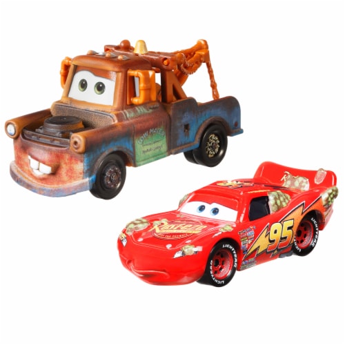 Disney Pixar Cars 3, Mater & Lightning McQueen 2-Pack, 1:55 Scale Die-Cast Perspective: left