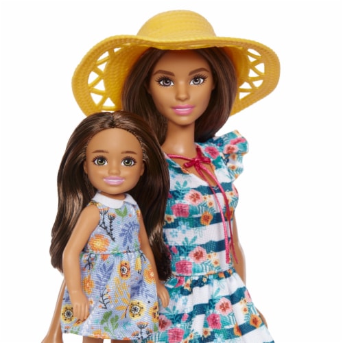 Mattel Barbie® Travel Doll & Accessories, 1 ct - Fred Meyer