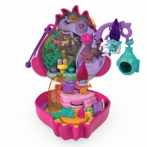 ​Polly Pocket & DreamWorks Trolls Compact Playset with Poppy & Branch Dollst Perspective: left