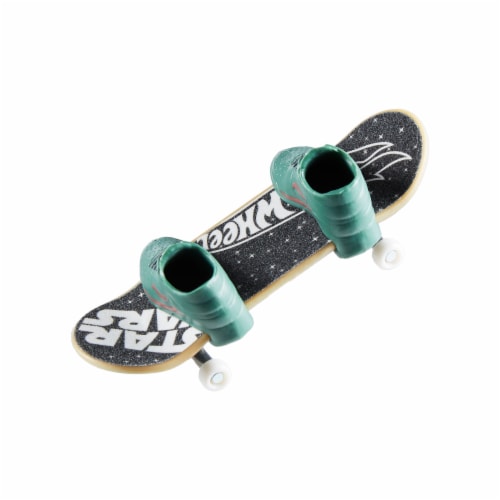 Mattel® Hot Wheels® Star Wars™ Boba Fett™ Skateboard Perspective: left