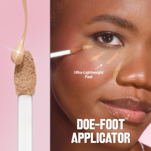 Revlon Glimmer Correcting Concealer 105 Perspective: left