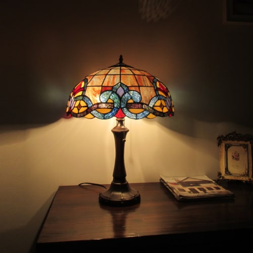 Chloe tiffany lamp deals