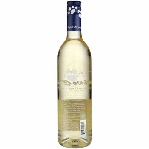 Hazlitt 1852 Vineyards White Cat White Blend New York Wine Perspective: left