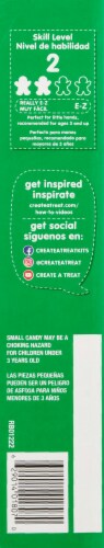 CreateA Treat Build Your Own Gingerbread Casa de Navidad Kit Perspective: left
