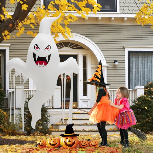 Blow up halloween decorations deals