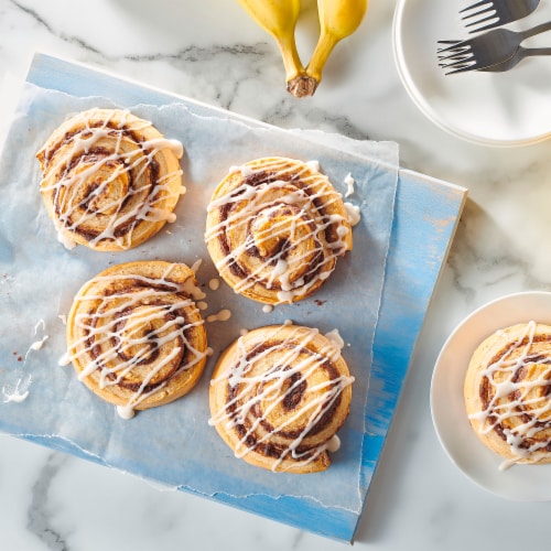 Immaculate Baking™ Organic with Icing Cinnamon Rolls Perspective: left