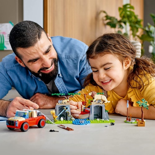 60301 LEGO® Wildlife Rescue Off-Roader Building Toy Perspective: left