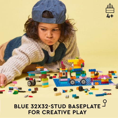 LEGO® Classic Blue Building Baseplate 11025 Perspective: left