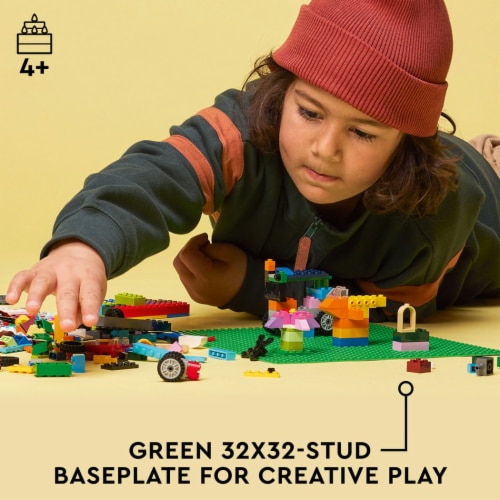 11023 LEGO® Building Set Baseplate - Green Perspective: left