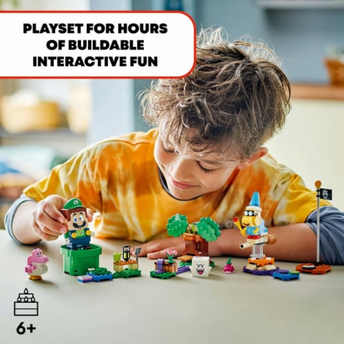 LEGO® Super Mario™ Adventures with Interactive LEGO® Luigi™ 71440 Perspective: left