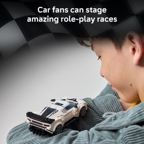 LEGO Speed Champions Bugatti Centodieci Hyper Sports Car 77240 Perspective: left