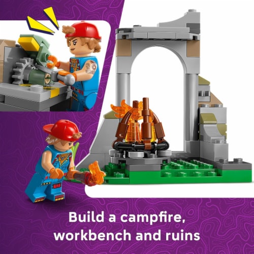 LEGO Fortnite Peely & Sparkplug’s Camp Toy 77075 Perspective: left