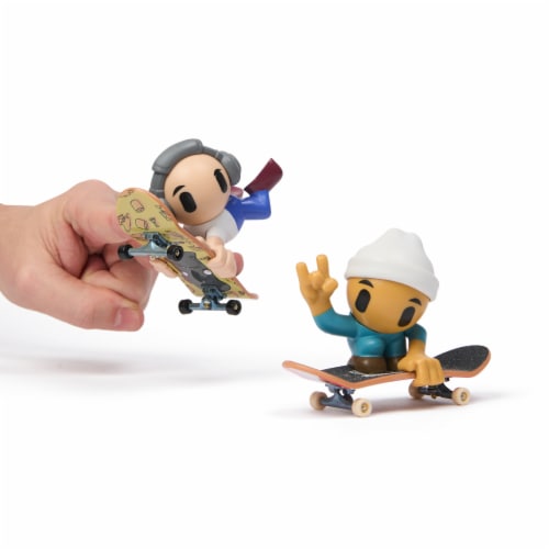 Tech Deck Sk8 Crew, 2-Pack Perspective: left