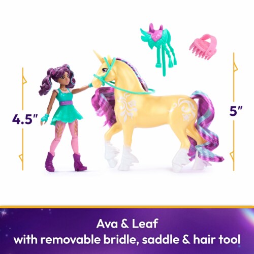 Unicorn Academy Ava & Leaf Set Toy Perspective: left