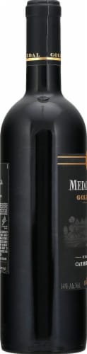 Santa Rita Medalla Real Gold Medal Cabernet Sauvignon Perspective: left