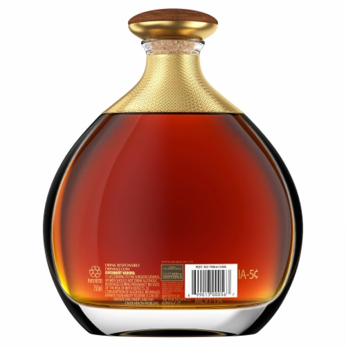 Zacapa Rum Centenario XO Perspective: left