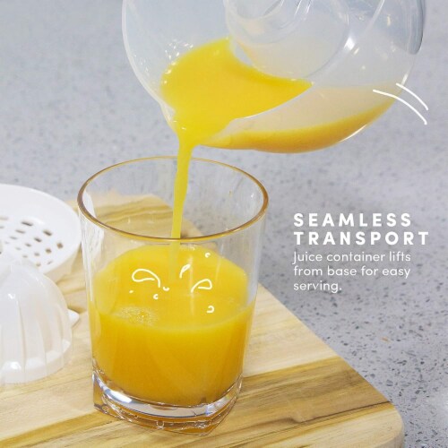 Elite Cuisine ETS-411 2 Cup Citrus Juicer Perspective: left