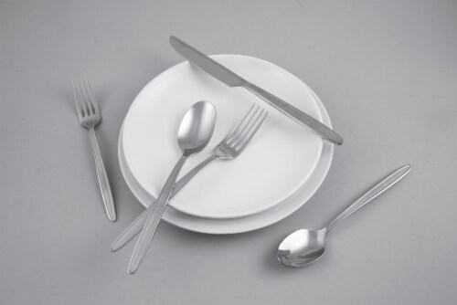 Cambridge Silversmiths Albina Flatware Set - Sand Perspective: left