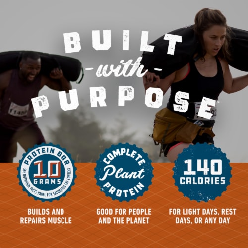 Clif Builders Minis Chocolate Peanut Butter Flavor Protein Bars Perspective: left