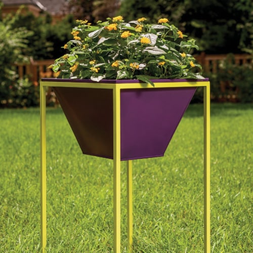 Krylon® Colormaxx Gloss Citrus Green Spray Paint & Primer Perspective: left