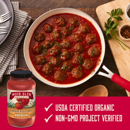 Muir Glen™ Organic No Sugar Added Garden Vegetable Pasta Sauce Perspective: left