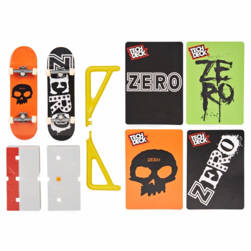 Tech Deck™ VS Series™ Fingerboard Skateboards Perspective: left