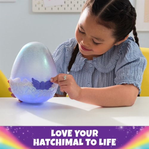 Hatchimals Alive!™ Mystery Hatch™ Egg Draggle Toy Perspective: left