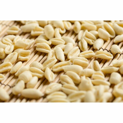 Isola Cavatelli Pasta Bronze Cut Perspective: left
