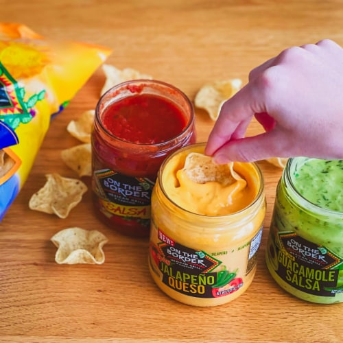 On The Border® Spicy Jalapeño Queso Perspective: left